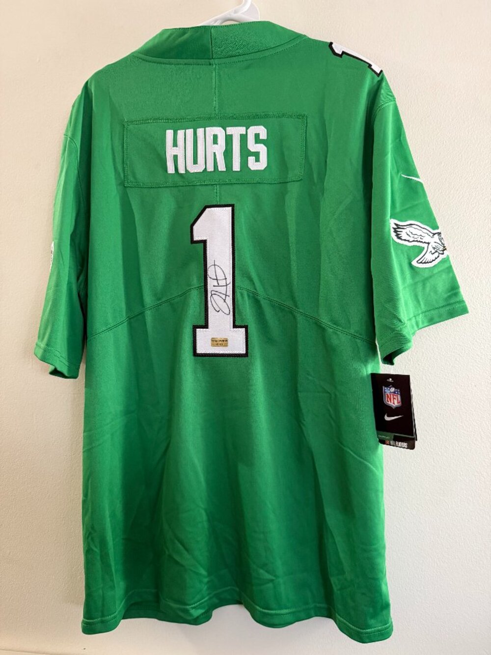 JALEN HURTS SIGNED PHILADELPHIA EAGLES QB AUTOGRAPHED NIKE JERSEY wCOA Large32-1